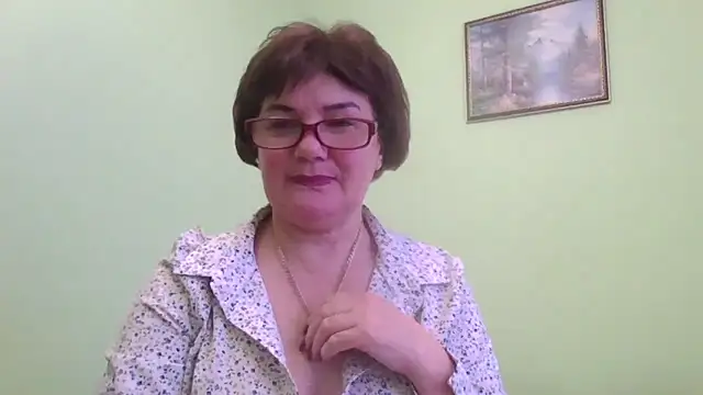 Snapshot of Galina56301 chatting on November 2025 01:03:01 PM Galina56301 online show from November 2025 01:03:01 PM