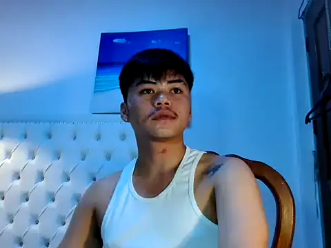 Snapshot of hot_emman chatting on March 2026 02:39:02 PM hot emman online show from March 2026 02:39:02 PM