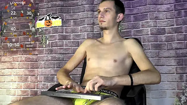 Snapshot of AxelMassimo chatting on October 2025 03:56:02 AM AxelMassimo online show from October 2025 03:56:02 AM