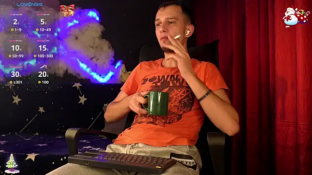 Snapshot of AxelMassimo chatting on December 2025 03:55:01 AM AxelMassimo online show from December 2025 03:55:01 AM