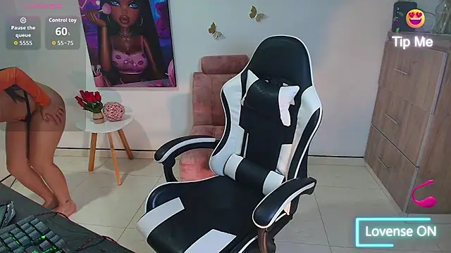 Snapshot of LuluMonroe_Eup chatting on March 2026 04:17:02 AM LuluMonroe Eup online show from March 2026 04:17:02 AM