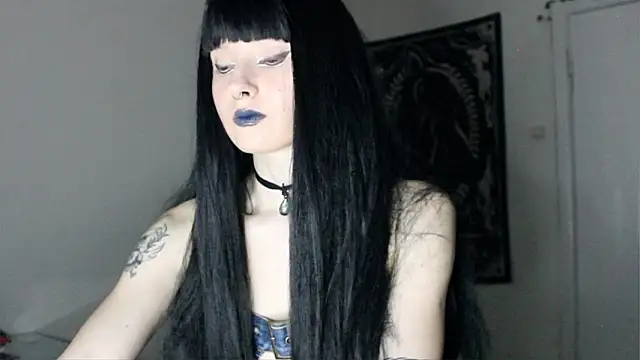midnightsiren777 online show from March 2026 09:39:02 PM