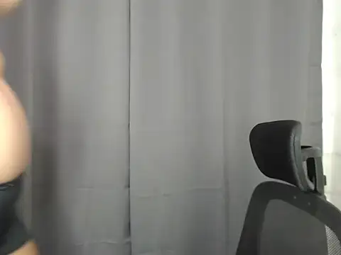 Dimplesnow online show from November 2025 04:19:01 PM