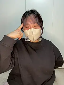 ichika muu online show from April 2026 01:15:02 PM