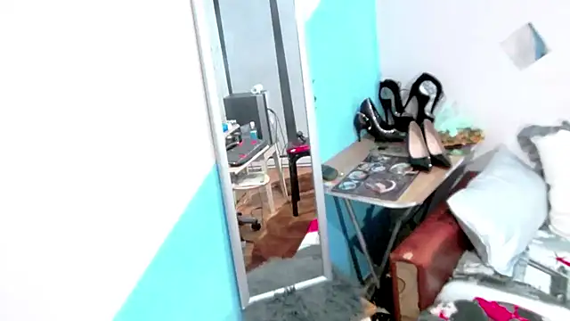 katyandre online show from November 2025 05:03:02 PM