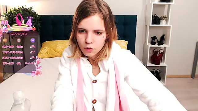 Enrujuvu Vanpaia online show from September 2025 09:36:01 PM