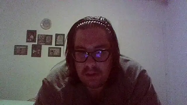 Snapshot of chubbyDavid1998 chatting on May 2026 05:43:02 PM chubbyDavid1998 online show from May 2026 05:43:02 PM