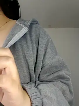 Snapshot of Pretty_Miaa chatting on September 2025 11:32:02 AM Pretty Miaa online show from September 2025 11:32:02 AM