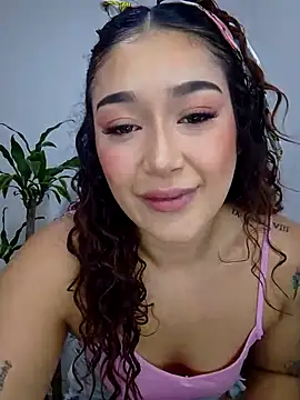 Snapshot of LilithAmber11 chatting on September 2025 02:45:01 AM LilithAmber11 online show from September 2025 02:45:01 AM