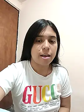 Snapshot of VioletaBliss1 chatting on November 2025 02:34:02 AM VioletaBliss1 online show from November 2025 02:34:02 AM