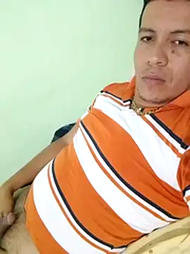 chamo9028 online show from May 2026 04:32:02 AM