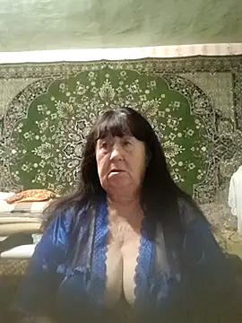 CrystalLime6411 online show from November 2025 06:19:01 PM