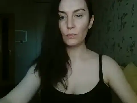 Snapshot of KatalinaQE chatting on September 2025 09:09:02 AM KatalinaQE online show from September 2025 09:09:02 AM