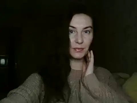 Snapshot of KatalinaQE chatting on October 2025 04:51:02 AM KatalinaQE online show from October 2025 04:51:02 AM