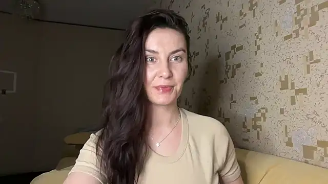 KatalinaQE online show from February 2026 06:00:02 PM