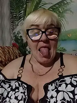 VioletSweet5566 online show from March 2026 05:41:02 PM