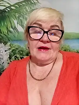 VioletSweet5566 online show from April 2026 04:27:02 PM