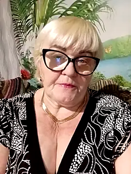 VioletSweet5566 online show from May 2026 06:57:02 PM