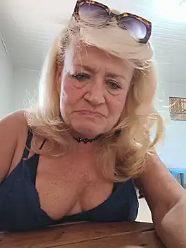 Belladama61 online show from June 2026 10:52:02 AM
