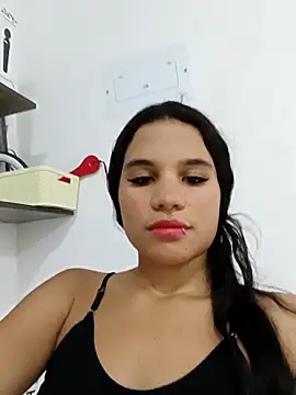 Little-Pussy-Sweet online show from September 2025 06:41:02 PM