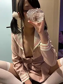 Snapshot of a5l2e0x chatting on March 2026 12:33:01 PM a5l2e0x online show from March 2026 12:33:01 PM