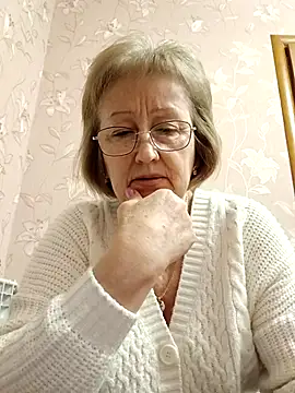 AlikaSwan5821 online show from March 2026 01:51:01 PM