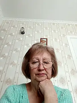 AlikaSwan5821 online show from March 2026 12:12:02 PM