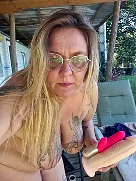 Misspapillon1840 online show from October 2025 02:27:02 PM