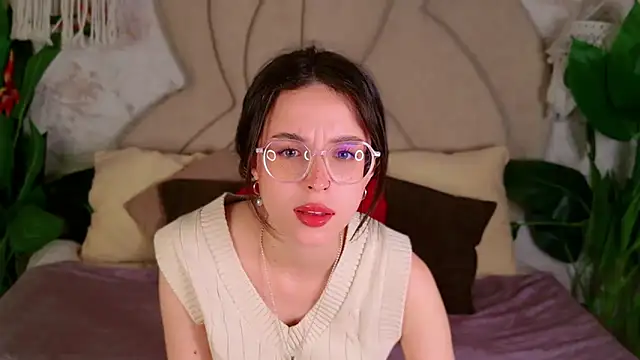 LANA MILANO online show from September 2025 04:12:01 PM