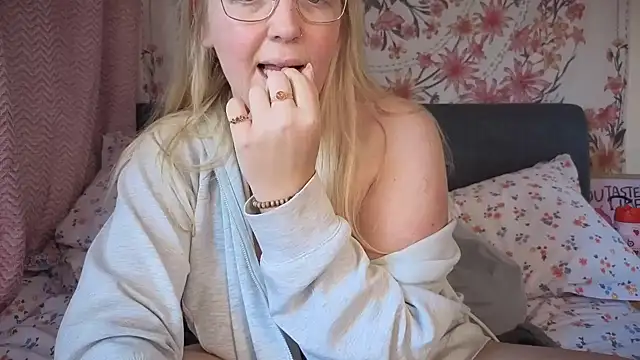 Snapshot of Daisyxoxo_ chatting on November 2025 10:54:02 AM Daisyxoxo online show from November 2025 10:54:02 AM