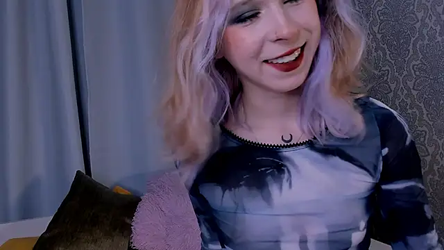 Snapshot of MiSeki chatting on November 2025 11:43:02 PM MiSeki online show from November 2025 11:43:02 PM