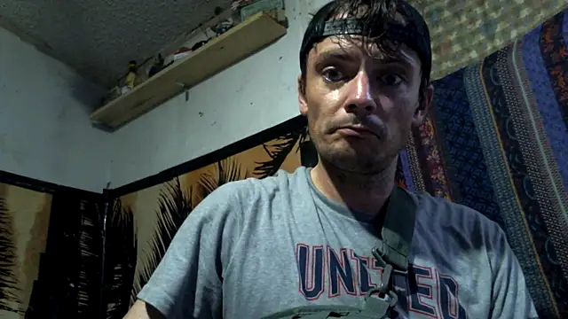 Snapshot of RichardW chatting on October 2025 07:20:02 AM RichardW online show from October 2025 07:20:02 AM