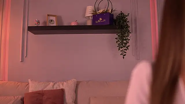 MillaSerene online show from May 2026 06:31:02 AM