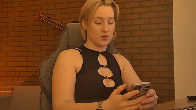 Snapshot of CinBellamy chatting on February 2026 07:51:01 AM CinBellamy online show from February 2026 07:51:01 AM