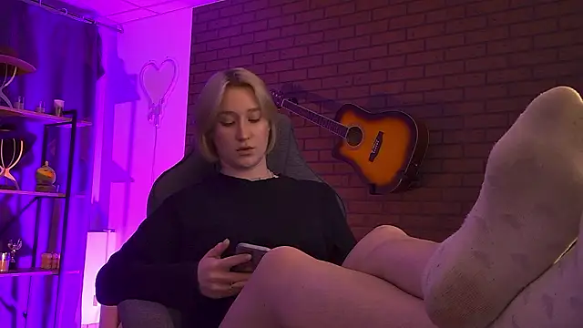 Snapshot of CinBellamy chatting on March 2026 03:14:02 AM CinBellamy online show from March 2026 03:14:02 AM