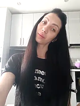Snapshot of Princessa99885 chatting on May 2026 06:43:01 AM Princessa99885 online show from May 2026 06:43:01 AM