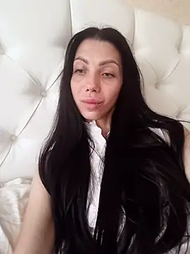 Snapshot of Princessa99885 chatting on July 2026 04:42:02 PM Princessa99885 online show from July 2026 04:42:02 PM