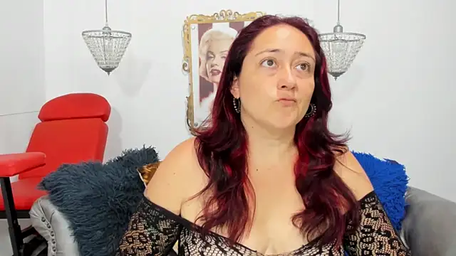 naughty milf esmeralda online show from May 2026 02:18:01 AM