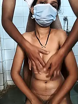 Shivani2002 online show from September 2025 07:52:02 AM