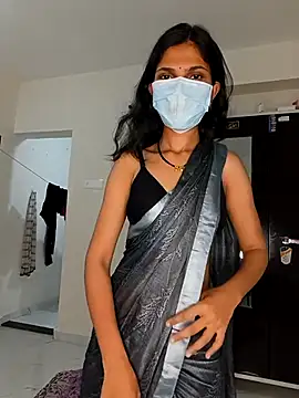 Shivani2002 online show from April 2026 05:30:01 PM