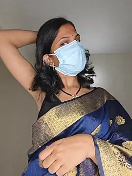 Shivani2002 online show from June 2026 04:18:01 PM