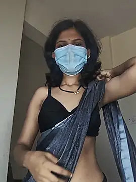 Shivani2002 online show from June 2026 03:44:02 AM