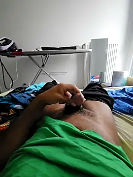 Snapshot of Syto772 chatting on December 2025 02:00:02 PM Syto772 online show from December 2025 02:00:02 PM