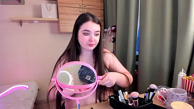 Snapshot of Alice_next_door chatting on February 2026 02:21:01 PM Alice next door online show from February 2026 02:21:01 PM