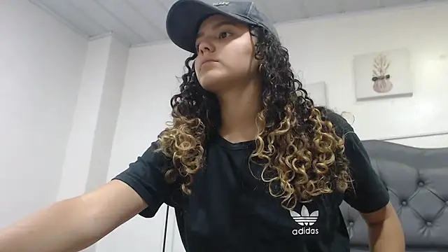 Giia Monroe online show from February 2026 03:29:02 PM