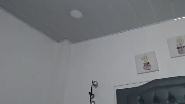 Giia Monroe online show from February 2026 01:59:01 PM