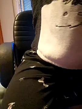 Snapshot of JT_894 chatting on November 2025 10:43:02 AM JT 894 online show from November 2025 10:43:02 AM