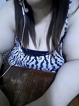 Snapshot of Madam-bezoul- chatting on November 2025 07:46:02 PM Madam-bezoul- online show from November 2025 07:46:02 PM