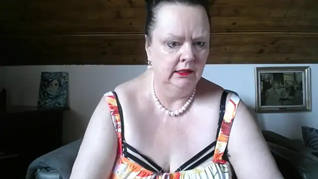 TiffanyMature online show from May 2026 07:14:01 AM