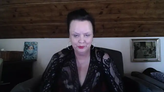 TiffanyMature online show from June 2026 02:10:02 PM